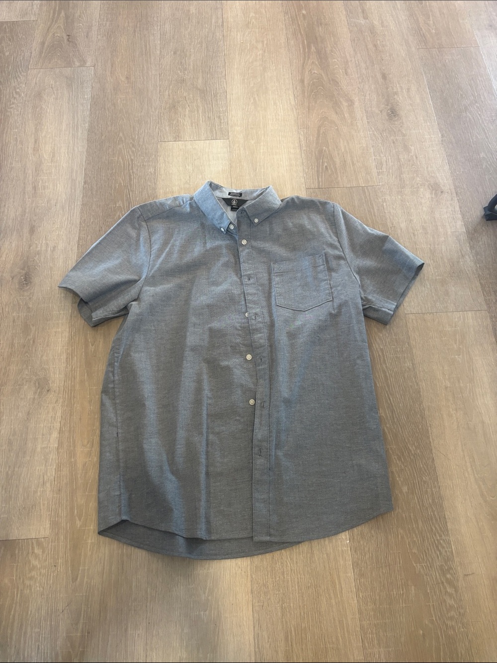 Volcom Modern Fit Short-Sleeve Button-Down Shirt - Heather Gray- XL